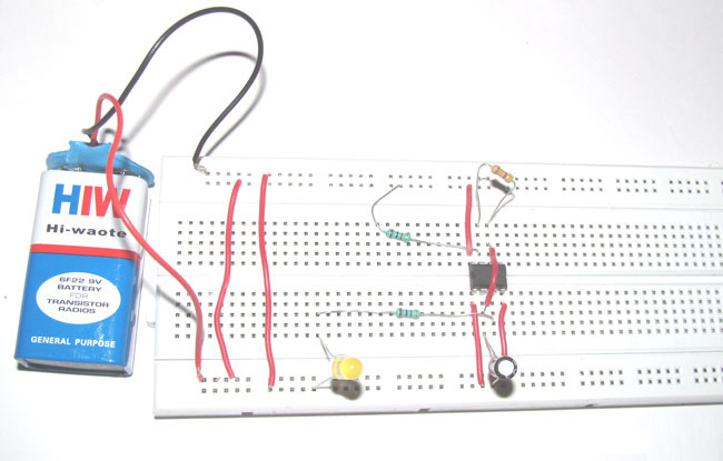 Flashing/Blinking Circuit Diagram using 555 Timer IC