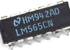 LM565 Phase Locked Loop IC